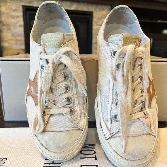 Golden Goose Sneakers - Picture 5 of 13